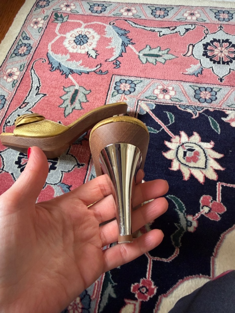 Yves Saint Laurent Vintage Gold Womens Slide Sandals with Rosette Accent size 36 - Picture 5 of 13